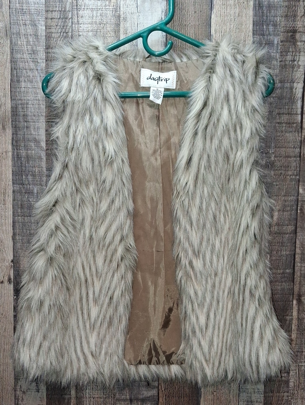 Daytrip Faux Fur Vest in Taupe The Buckle Size M Medium